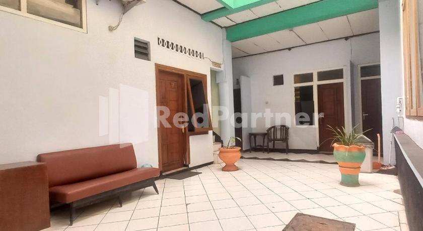 Oyo 3956 Hotel Palem 2 Syariah Malang Bagian luar foto