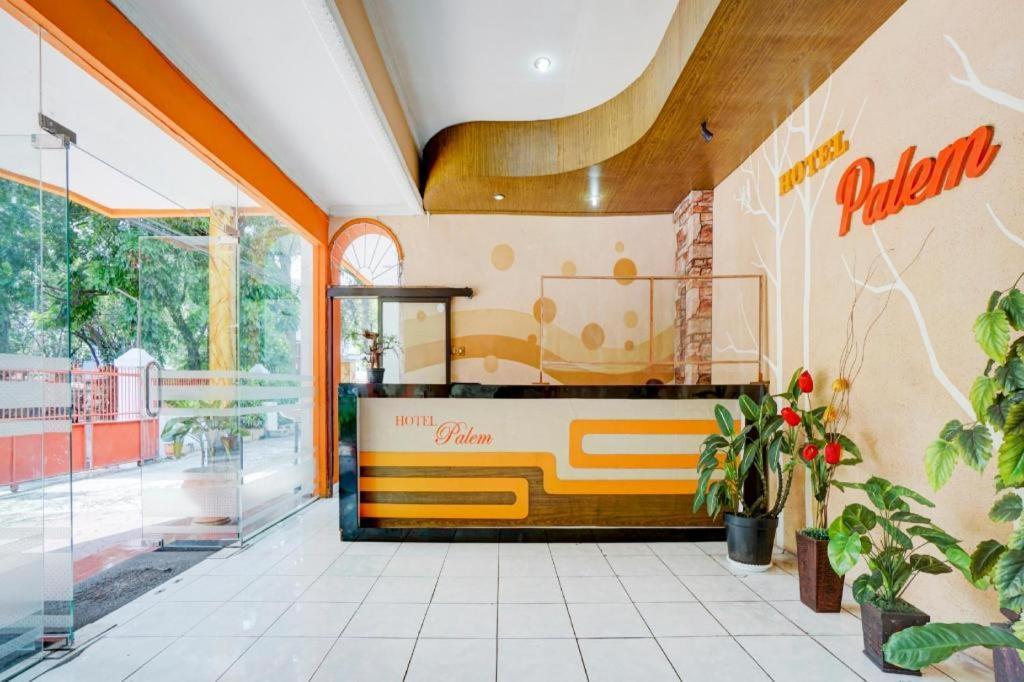 Oyo 3956 Hotel Palem 2 Syariah Malang Bagian luar foto