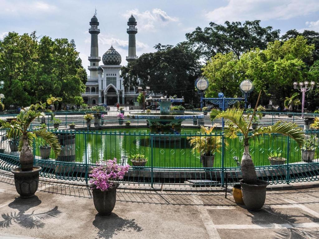 Oyo 3956 Hotel Palem 2 Syariah Malang Bagian luar foto